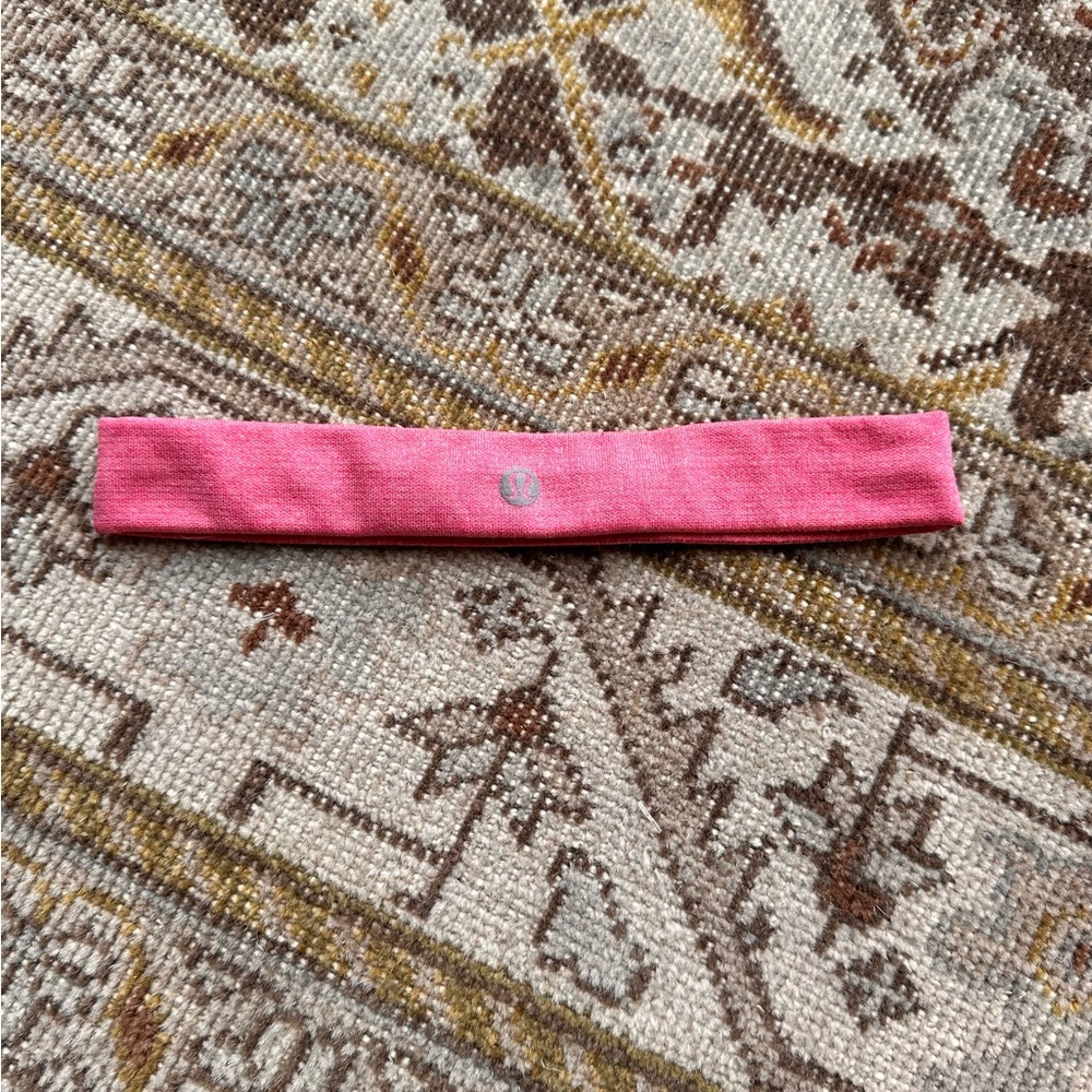 Lululemon headband with no slip inside